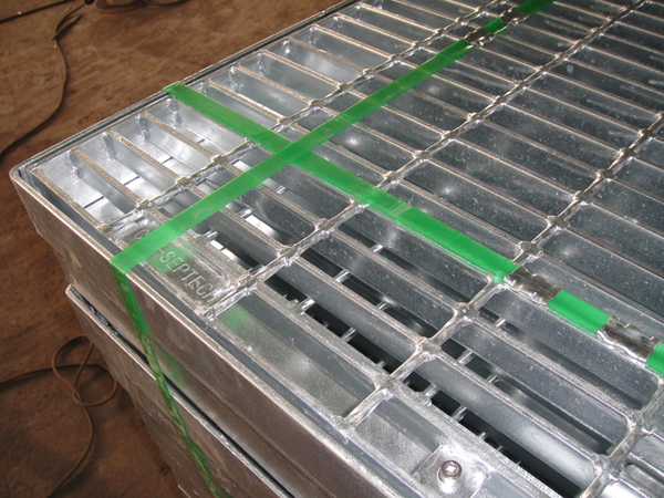 الصلب المشبك لوحة